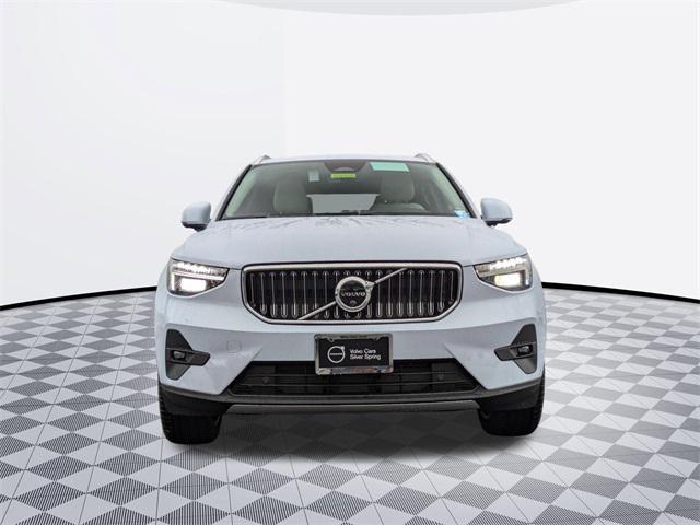 new 2025 Volvo XC40 car, priced at $49,645