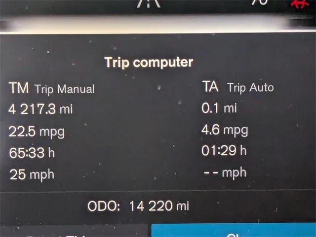 used 2023 Volvo XC90 car, priced at $43,500