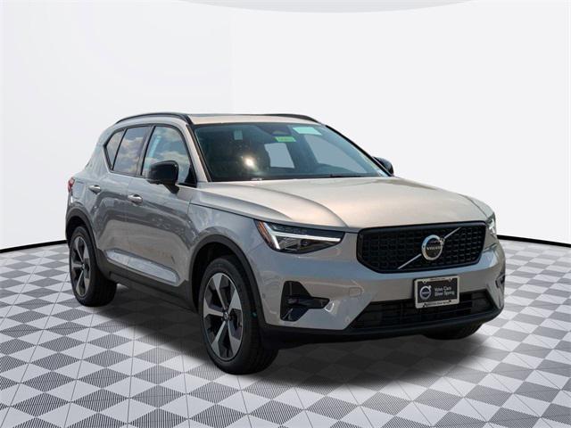 new 2025 Volvo XC40 car, priced at $48,315