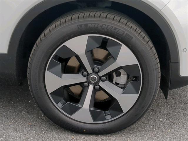 new 2025 Volvo XC40 car, priced at $46,495