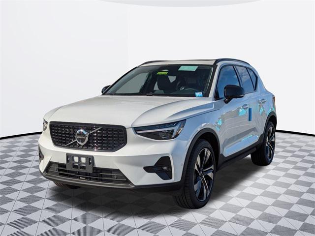 new 2025 Volvo XC40 car, priced at $48,790