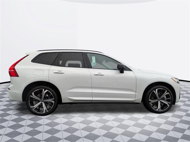 new 2025 Volvo XC60 Plug-In Hybrid car, priced at $69,085