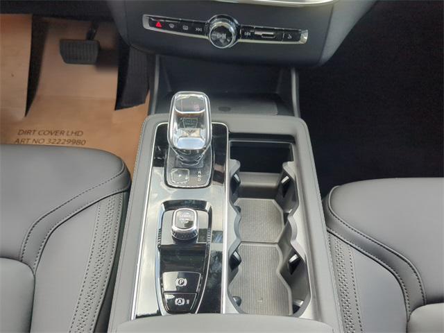 new 2025 Volvo XC90 Plug-In Hybrid car, priced at $78,805
