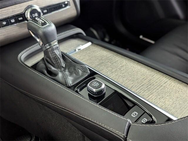 used 2022 Volvo XC90 car, priced at $48,500