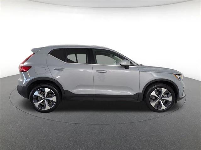 used 2024 Volvo XC40 car, priced at $33,400