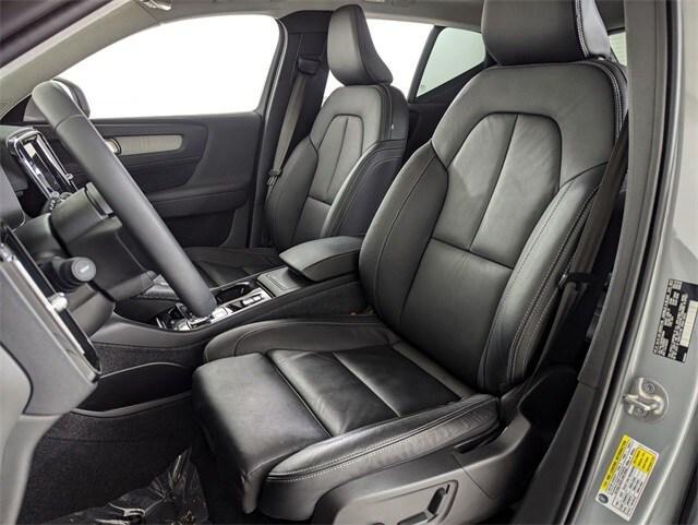 used 2024 Volvo XC40 car, priced at $33,400