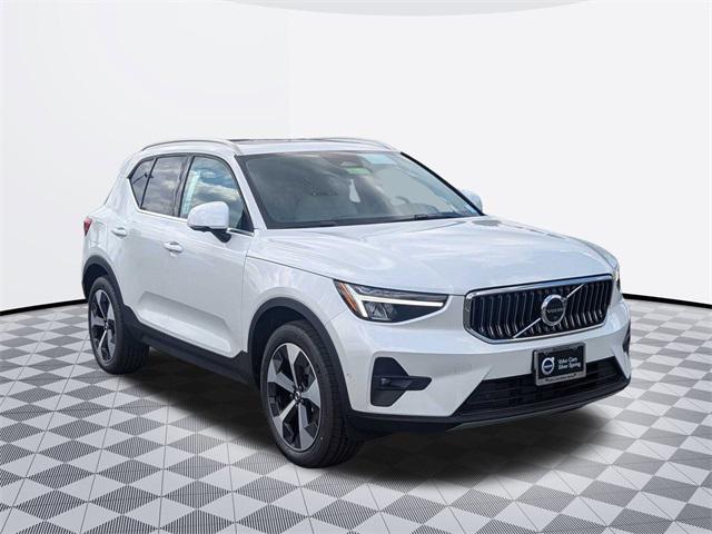 new 2025 Volvo XC40 car, priced at $47,965