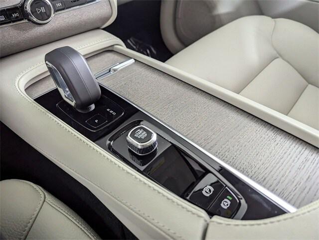 used 2025 Volvo XC90 car, priced at $58,500