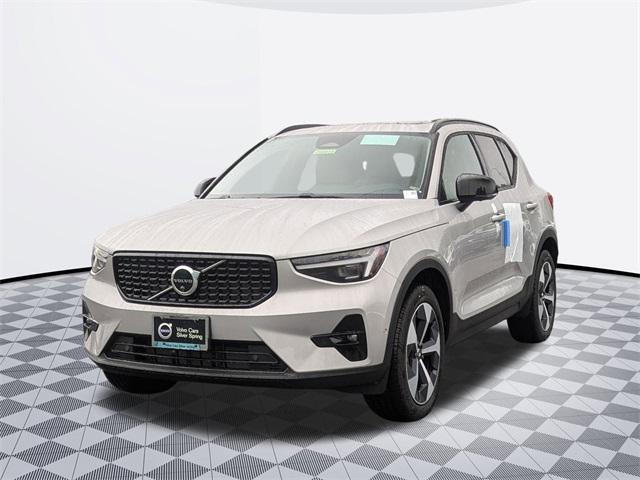 new 2025 Volvo XC40 car, priced at $46,265