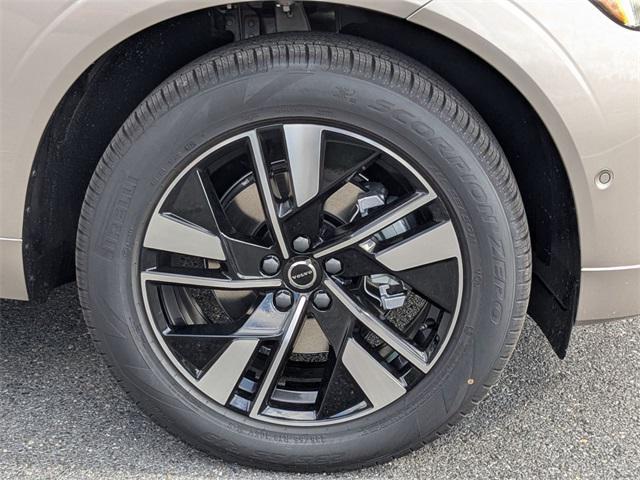new 2026 Volvo XC60 car, priced at $53,785