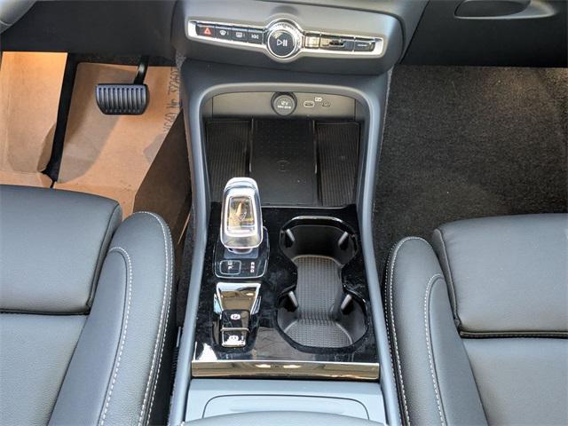 new 2026 Volvo XC40 car, priced at $46,995