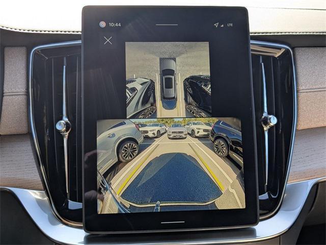 new 2026 Volvo XC90 car, priced at $68,325