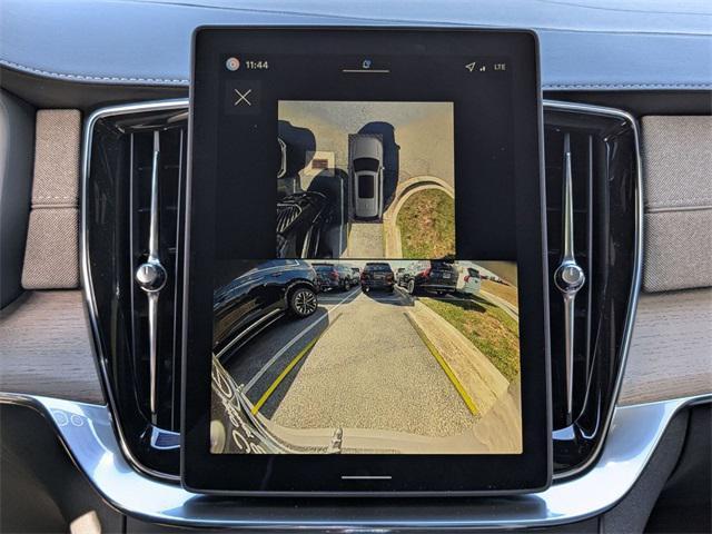 new 2026 Volvo XC90 car, priced at $71,645