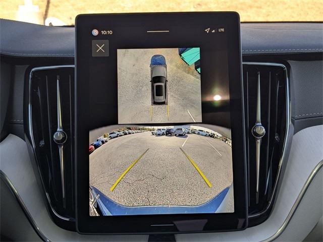 new 2026 Volvo XC60 car, priced at $60,095