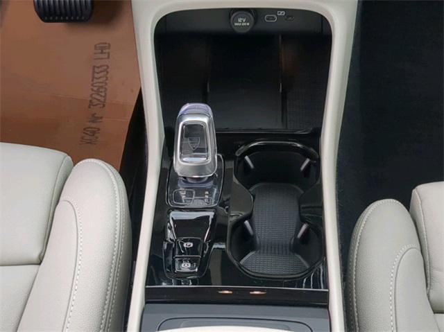 new 2025 Volvo XC40 car, priced at $48,810