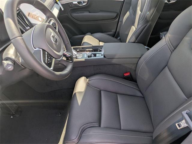new 2025 Volvo XC90 car, priced at $70,345