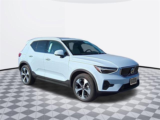 new 2025 Volvo XC40 car, priced at $48,315