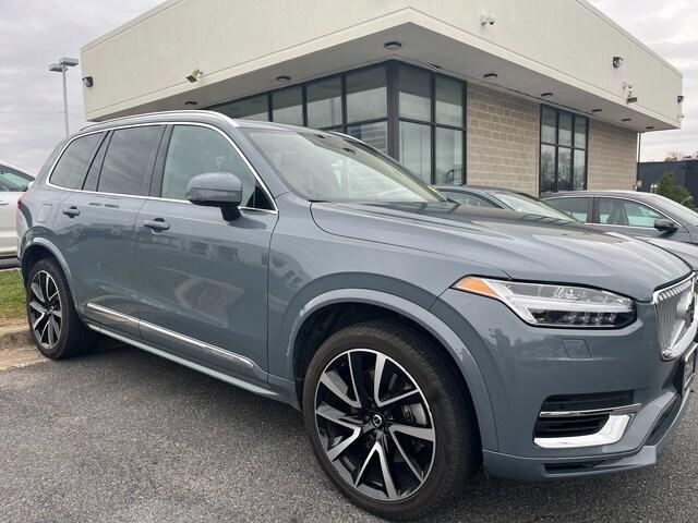 used 2022 Volvo XC90 Recharge Plug-In Hybrid car, priced at $40,800