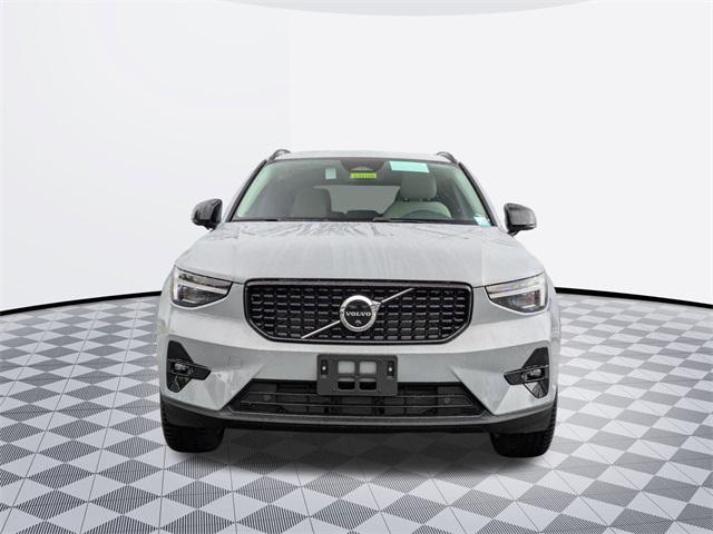 new 2025 Volvo XC40 car, priced at $48,290