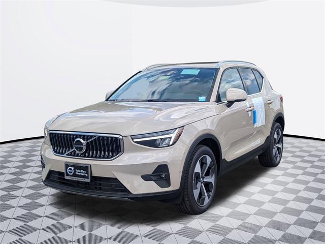 new 2025 Volvo XC40 car, priced at $47,965