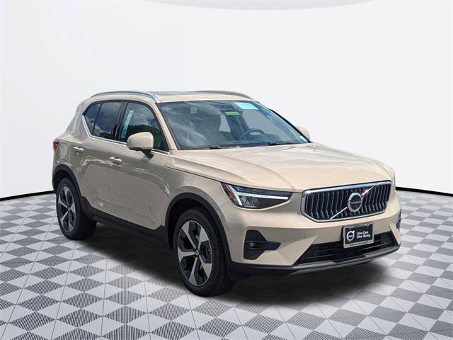 new 2025 Volvo XC40 car, priced at $47,965