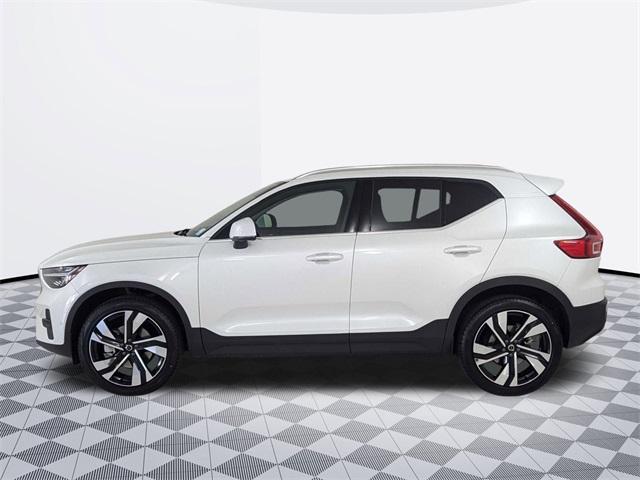 new 2024 Volvo XC40 car, priced at $45,193