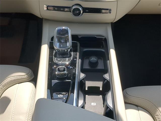 new 2025 Volvo XC60 Plug-In Hybrid car, priced at $71,085