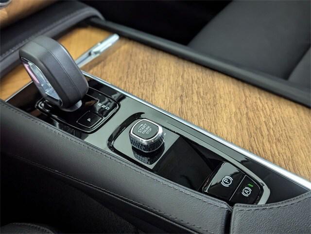 used 2024 Volvo XC90 Recharge Plug-In Hybrid car, priced at $51,000