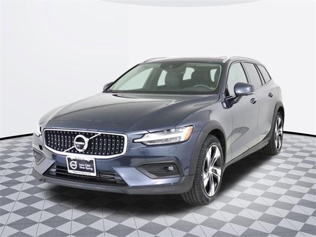 used 2022 Volvo V60 Cross Country car, priced at $37,700