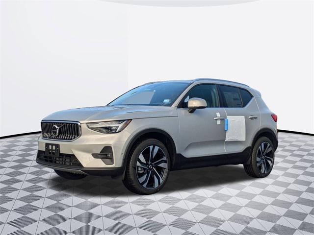 new 2025 Volvo XC40 car, priced at $49,645