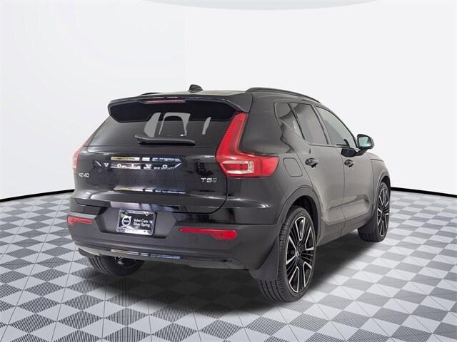 used 2021 Volvo XC40 car, priced at $30,400