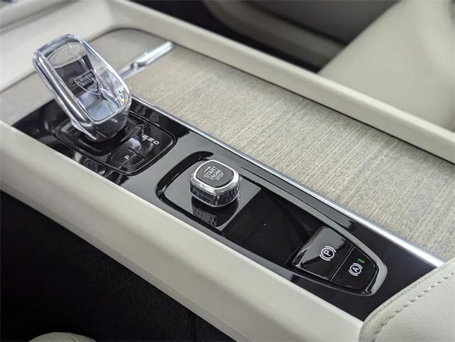 used 2022 Volvo XC60 car, priced at $35,500