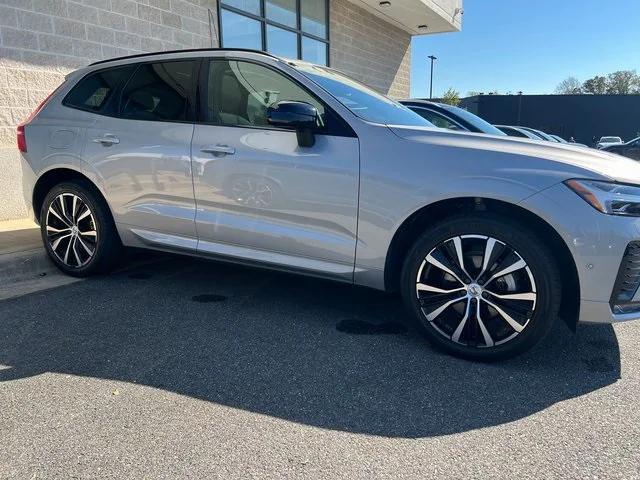 used 2023 Volvo XC60 car, priced at $35,700