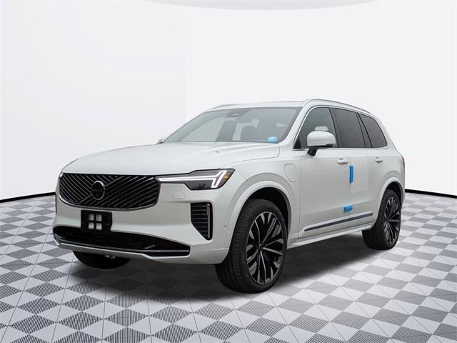 new 2025 Volvo XC90 Plug-In Hybrid car, priced at $78,765