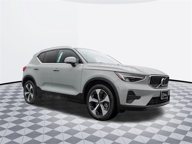 new 2025 Volvo XC40 car, priced at $44,515