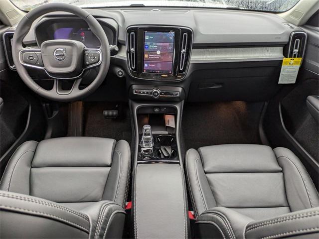 new 2025 Volvo XC40 car, priced at $49,790