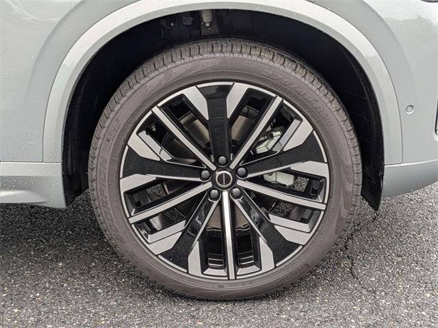 new 2026 Volvo XC90 car, priced at $68,825