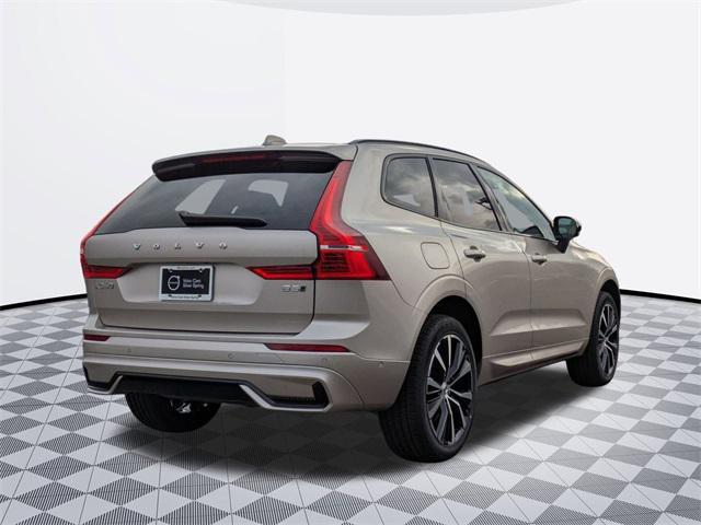 new 2025 Volvo XC60 car, priced at $53,045