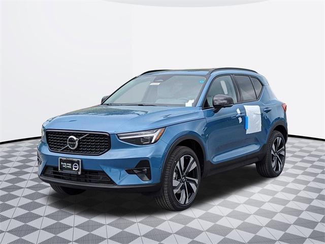 new 2024 Volvo XC40 car, priced at $45,837