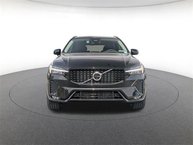 new 2025 Volvo XC60 car, priced at $60,635