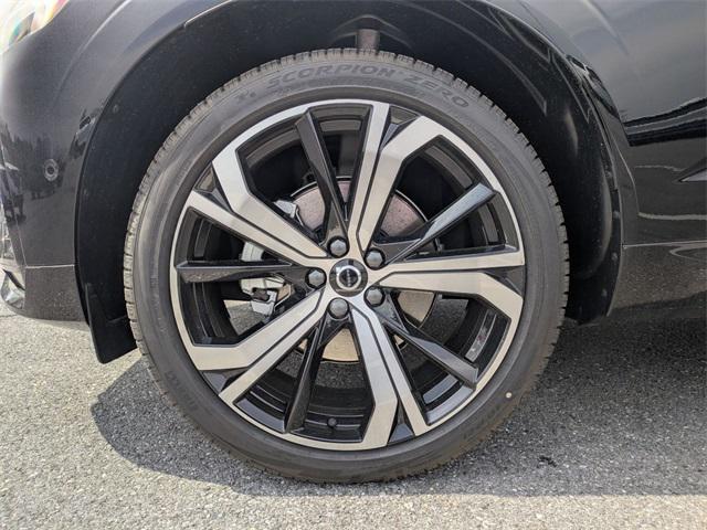 new 2025 Volvo XC60 car, priced at $60,635