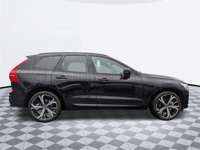 new 2025 Volvo XC60 car, priced at $58,235