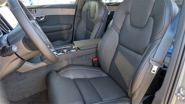 new 2026 Volvo XC90 car, priced at $71,145