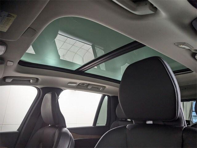 used 2023 Volvo XC90 Recharge Plug-In Hybrid car, priced at $49,000