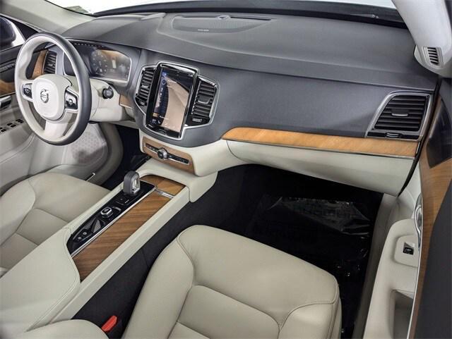used 2022 Volvo XC90 Recharge Plug-In Hybrid car, priced at $55,000