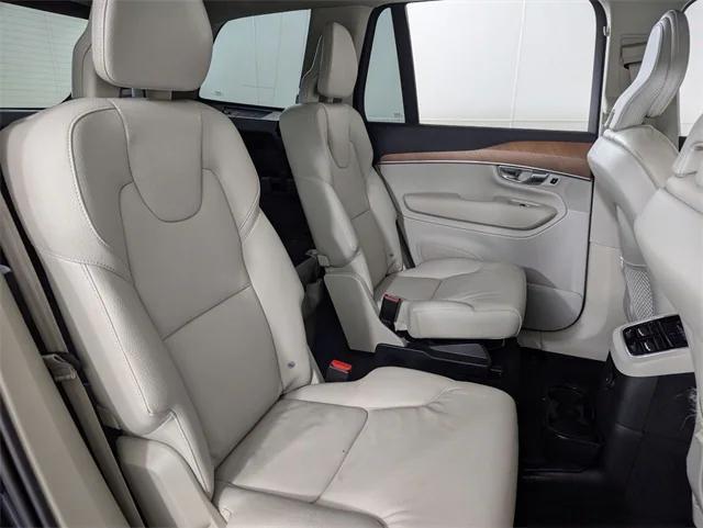 used 2022 Volvo XC90 Recharge Plug-In Hybrid car, priced at $55,000