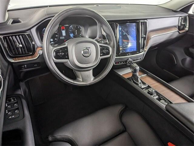 used 2020 Volvo V60 Cross Country car, priced at $31,500