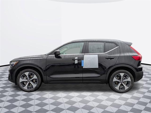 new 2025 Volvo XC40 car, priced at $46,815