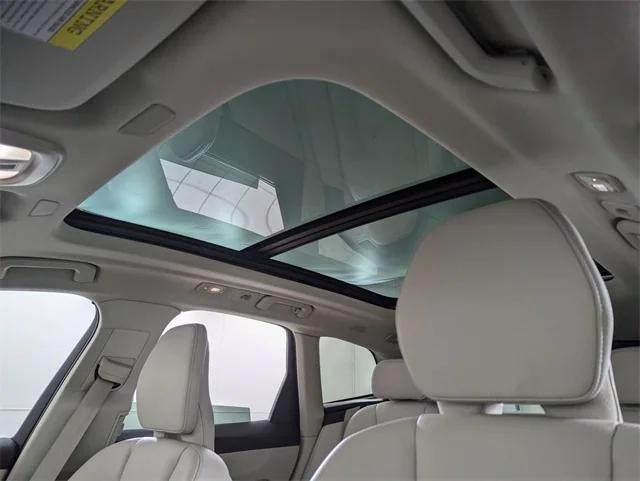 used 2023 Volvo XC60 Recharge Plug-In Hybrid car, priced at $40,200