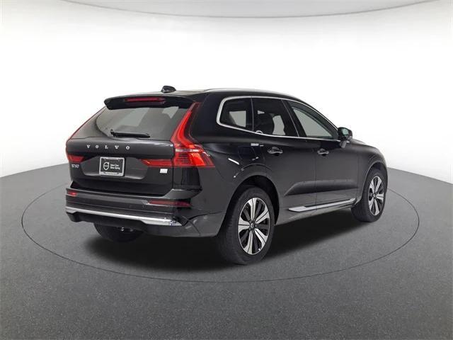 used 2023 Volvo XC60 Recharge Plug-In Hybrid car, priced at $40,200